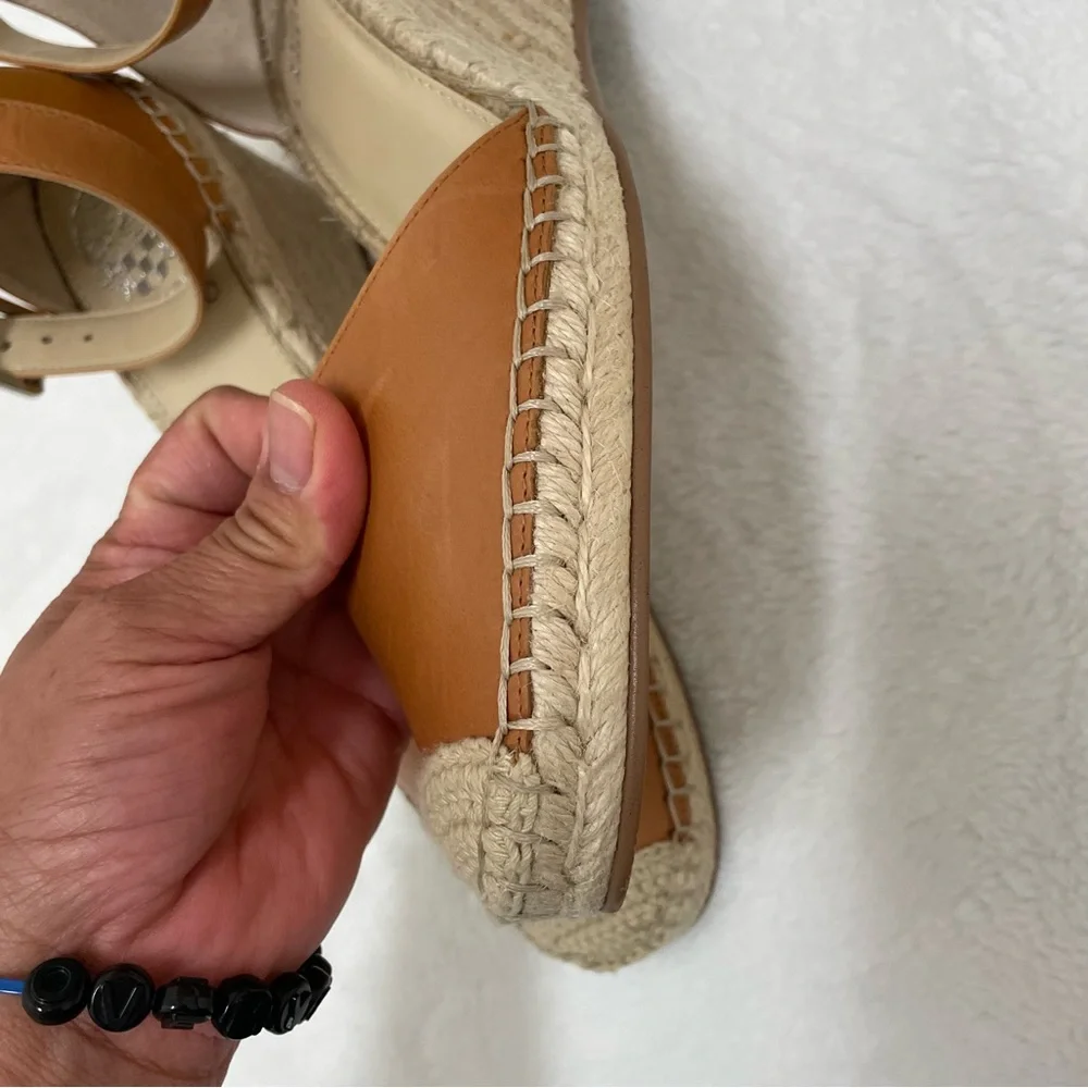 Vince Camuto Tan Espadrille‎ Sandals. Size 9 1/2 W/41